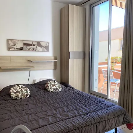 T2 Lumineux Avec Terrasse Et Climatisation - Fr-1-553-253 شقة *