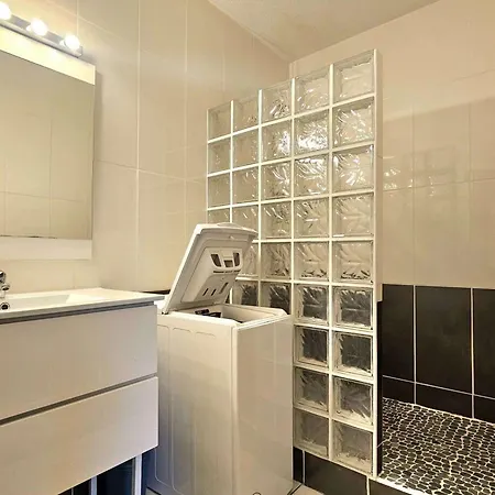 T2 Lumineux Avec Terrasse Et Climatisation - Fr-1-553-253 *